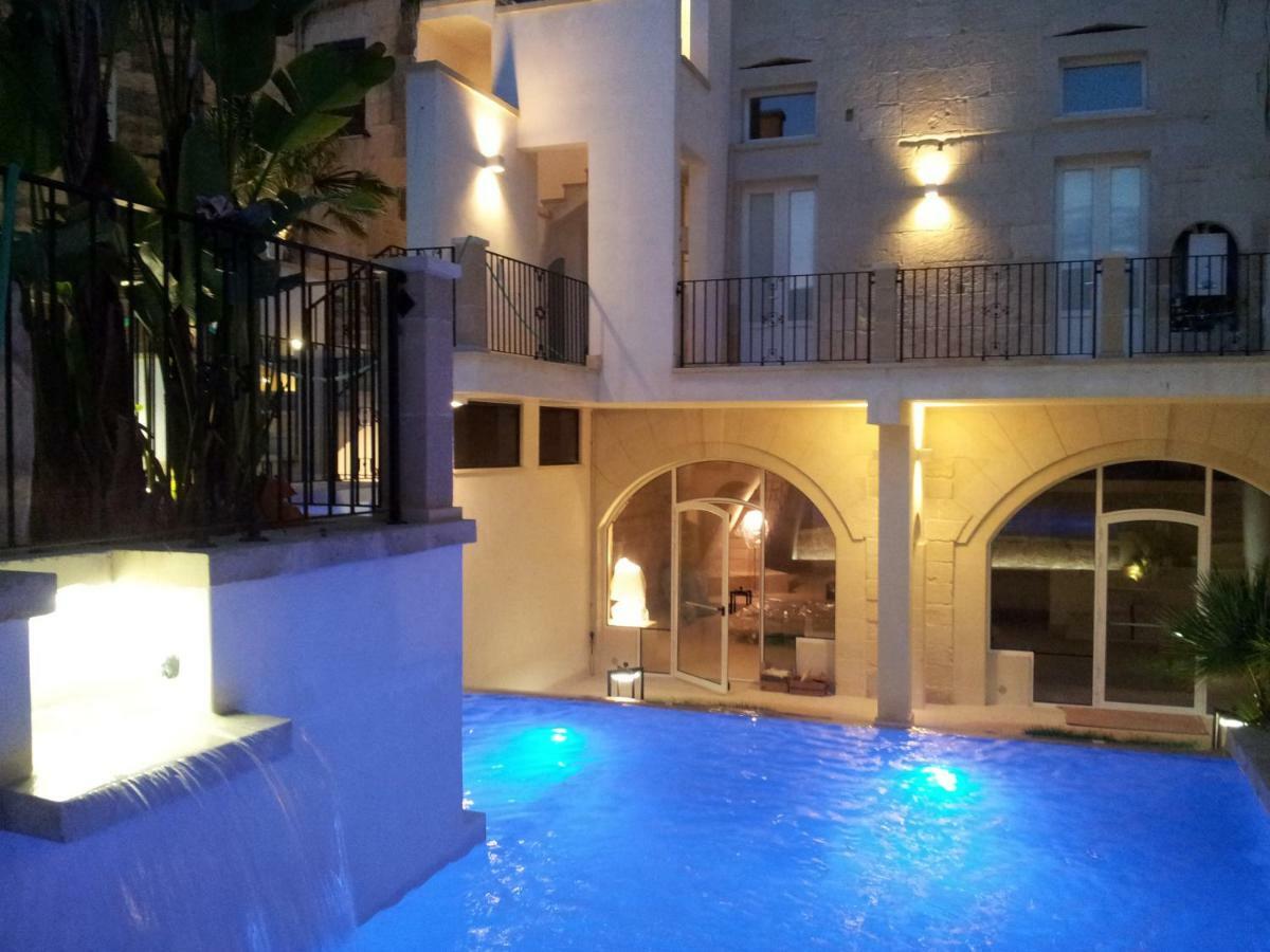 Camera King con Vista Piscina